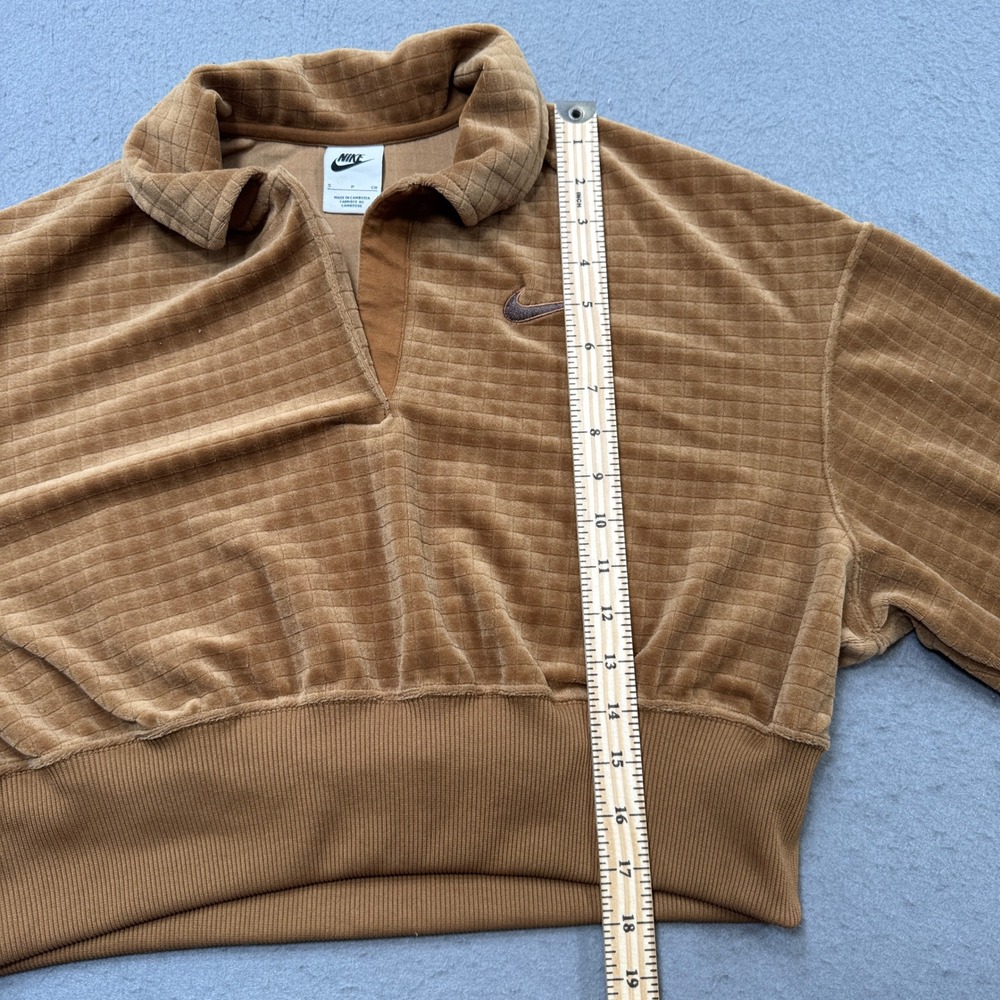 Nike Sweatshirt Women's Small Brown Grid Collared Velour Cropped Boxy Pullover - Picture 4 of 5